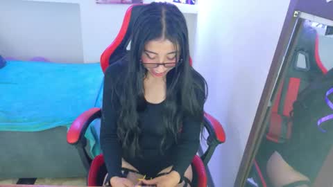 Emmaa Harper3 online show from 10.12.25