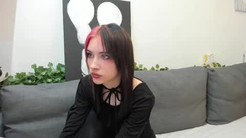 Emma online show from 04.10.26