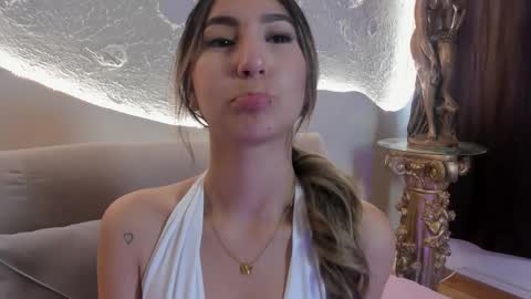 _emmawalka online show from 11.01.25