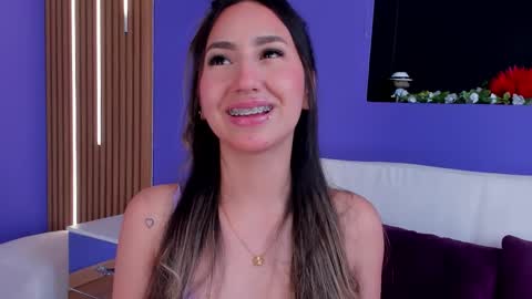 _emmawalka online show from 11.25.25