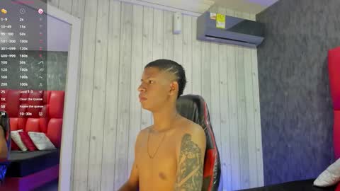 Snapshot of _erick_j chatting on 02.08.26 _erick_j online show from 02.08.26