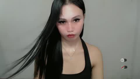 STEFFANNY WELL. online show from 01.05.25