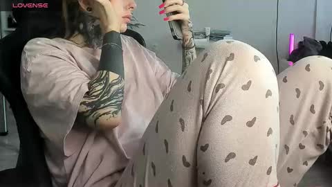 Alis online show from 11.27.25