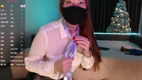 Snapshot of _fox_sexy_ chatting on 12.25.24 fox sexy online show from 12.25.24