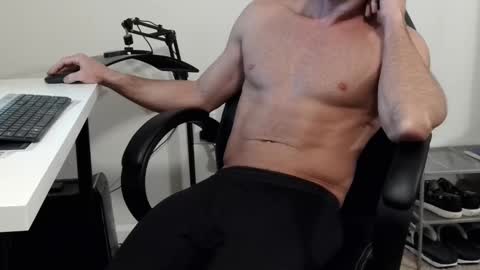 Full Sender online show from 03.04.25