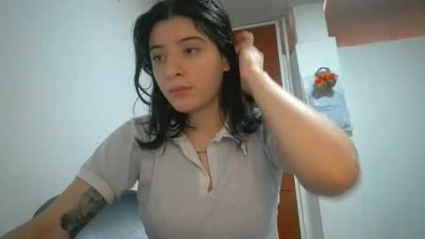 Mia-foster online show from 01.16.26