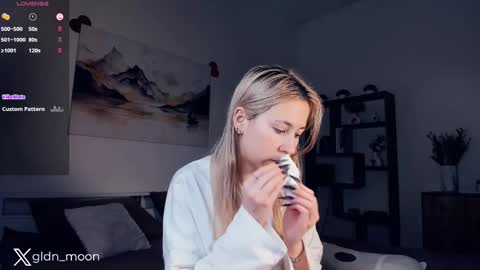 Rina online show from 02.15.25