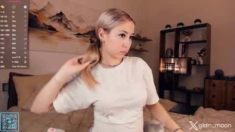 Rina online show from 10.18.25