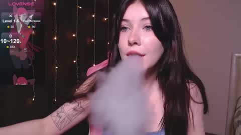 Tori online show from 02.14.25