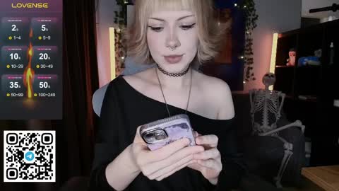 Tori online show from 04.03.26