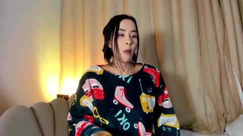 Snapshot of _hanna_johnson_ chatting on 10.22.25 Hanna johnson online show from 10.22.25