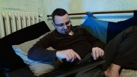 Manuel online show from 03.09.25