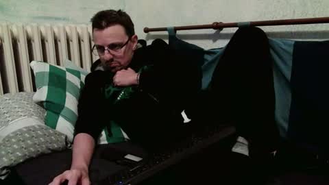 Manuel online show from 11.23.25