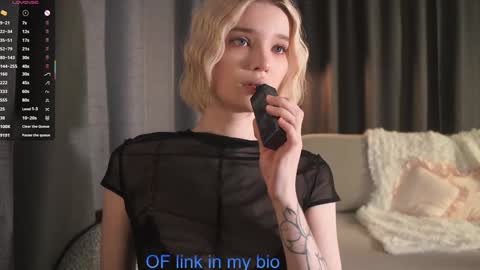 Snapshot of _ifyouwant_ chatting on 10.31.25 Ava 3 online show from 10.31.25