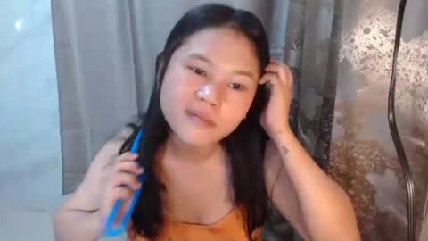 Snapshot of _ishi chatting on 11.10.25 Ishi online show from 11.10.25