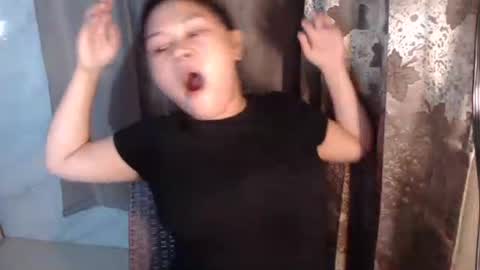 Snapshot of _ishi chatting on 11.14.25 Ishi online show from 11.14.25