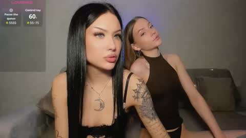 Jess blond and Leila brunette online show from 03.22.26