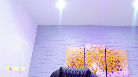    online show from 02.06.25