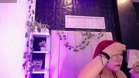 Mia online show from 01.20.25