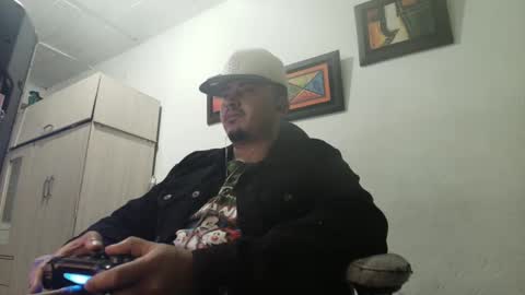 Snapshot of _jordanxxiii chatting on 10.11.25 jordan online show from 10.11.25