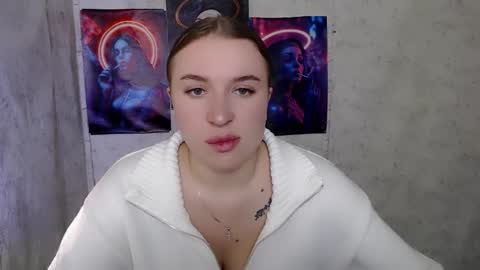 Jolia online show from 10.14.25