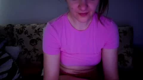 Snapshot of _just_a_simple_girl chatting on 06.07.26 _just_a_simple_girl online show from 06.07.26