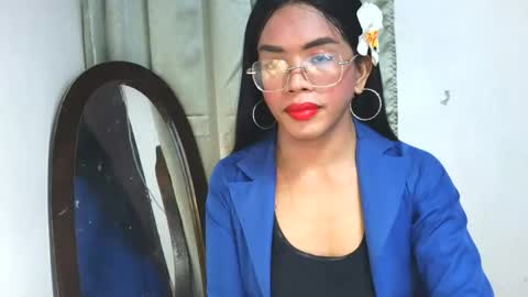 _karie_ online show from 10.15.25