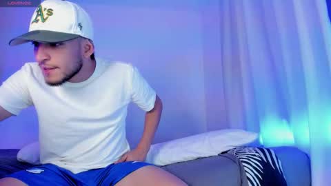    online show from 12.04.25