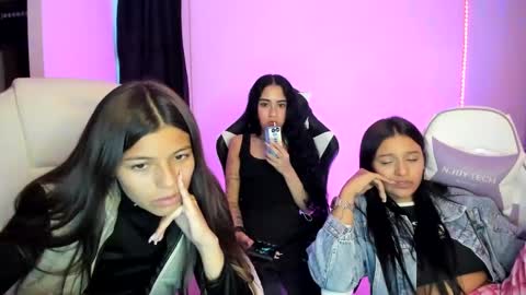 Snapshot of _khloe_sweet chatting on 01.28.25 khloe sweet online show from 01.28.25