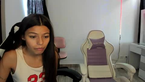 Snapshot of _khloe_sweet chatting on 02.03.25 khloe sweet online show from 02.03.25