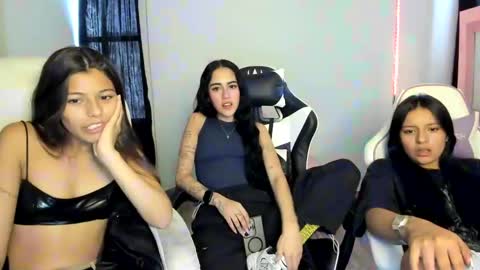 Snapshot of _khloe_sweet chatting on 02.09.25 khloe sweet online show from 02.09.25