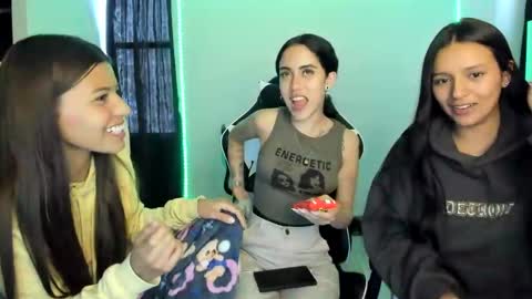 Snapshot of _khloe_sweet chatting on 02.10.25 khloe sweet online show from 02.10.25