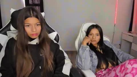 Snapshot of _khloe_sweet chatting on 02.11.25 khloe sweet online show from 02.11.25