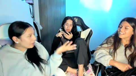 Snapshot of _khloe_sweet chatting on 09.10.25 khloe sweet online show from 09.10.25