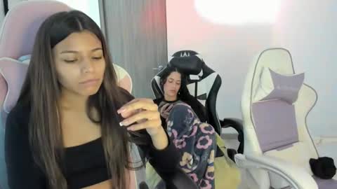 Snapshot of _khloe_sweet chatting on 12.02.25 khloe sweet online show from 12.02.25