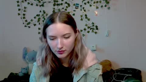 _kikiclark_ online show from 10.23.25