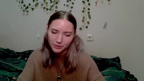 _kikiclark_ online show from 10.24.25