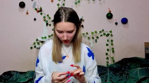 _kikiclark_ online show from 01.18.26