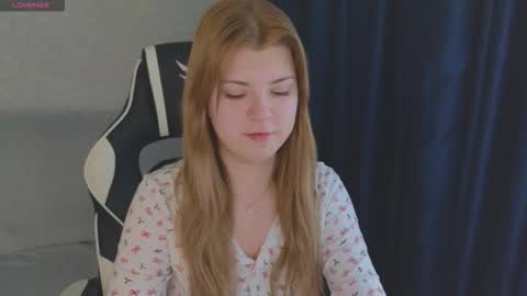 Molly   Emily online show from 10.15.25