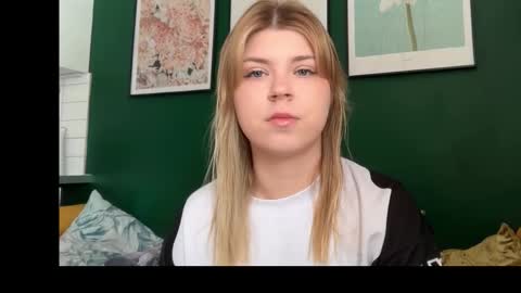 Molly   Emily online show from 03.27.26