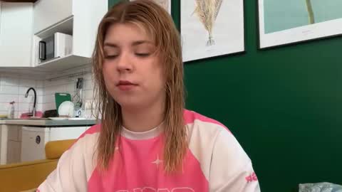 Molly   Emily online show from 03.28.26