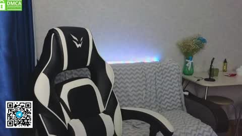 Molly   Emily online show from 06.01.26