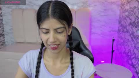 Snapshot of _kitty_v chatting on 02.11.26 Hi Stream 300pm to 900pm online show from 02.11.26