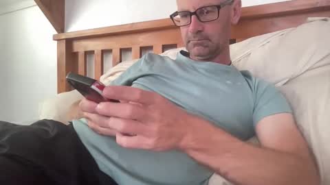 Kiwi online show from 03.23.26