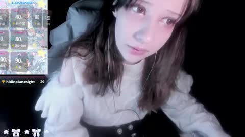 Snapshot of _kuroneeko_ chatting on 01.12.26 kuro online show from 01.12.26