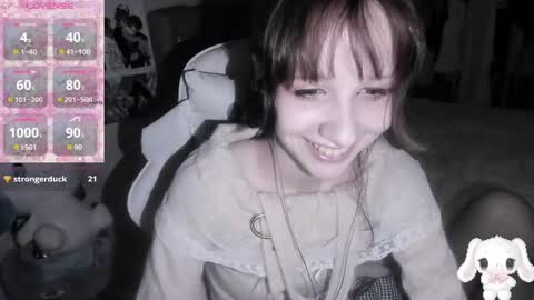 Snapshot of _kuroneeko_ chatting on 03.12.26 kuro online show from 03.12.26