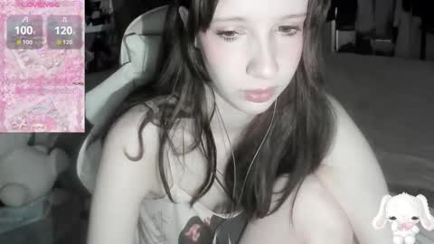 Snapshot of _kuroneeko_ chatting on 03.25.26 kuro online show from 03.25.26