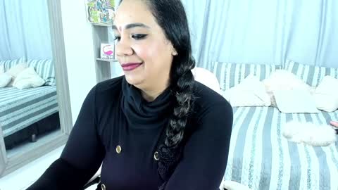 NAILHA SAJANI  online show from 12.04.24