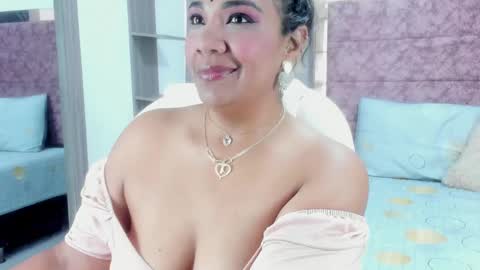 NAILHA SAJANI  online show from 02.11.25