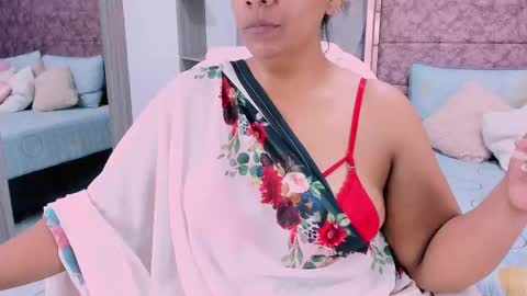 NAILHA SAJANI  online show from 02.17.25